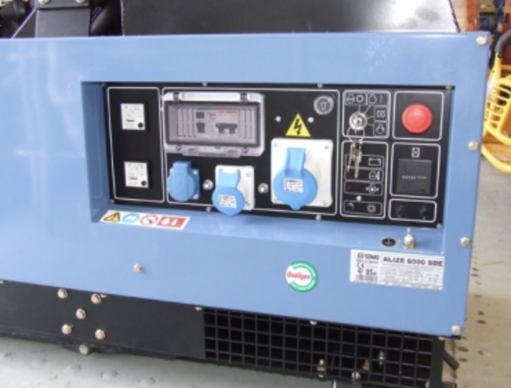 SDMO Alice 6000 SDE Specifications & Technical Data (1998-2005