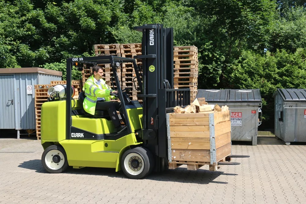 Clark CGC55 L LPG forklift specs & dimensions (2018 - 2025) | Lift