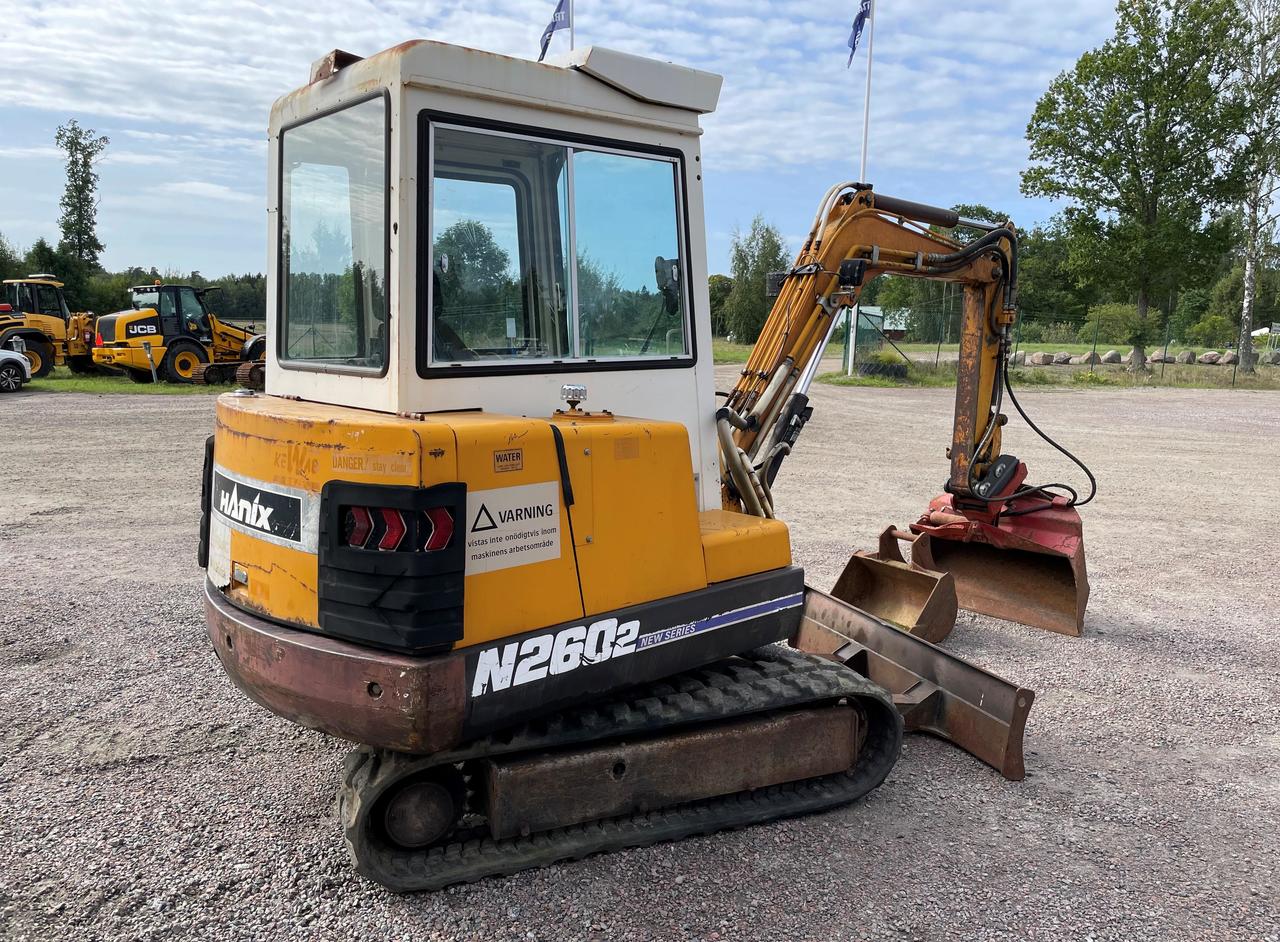 Hanix N 260-2 excavator specs & dimensions (1988 - 1994
