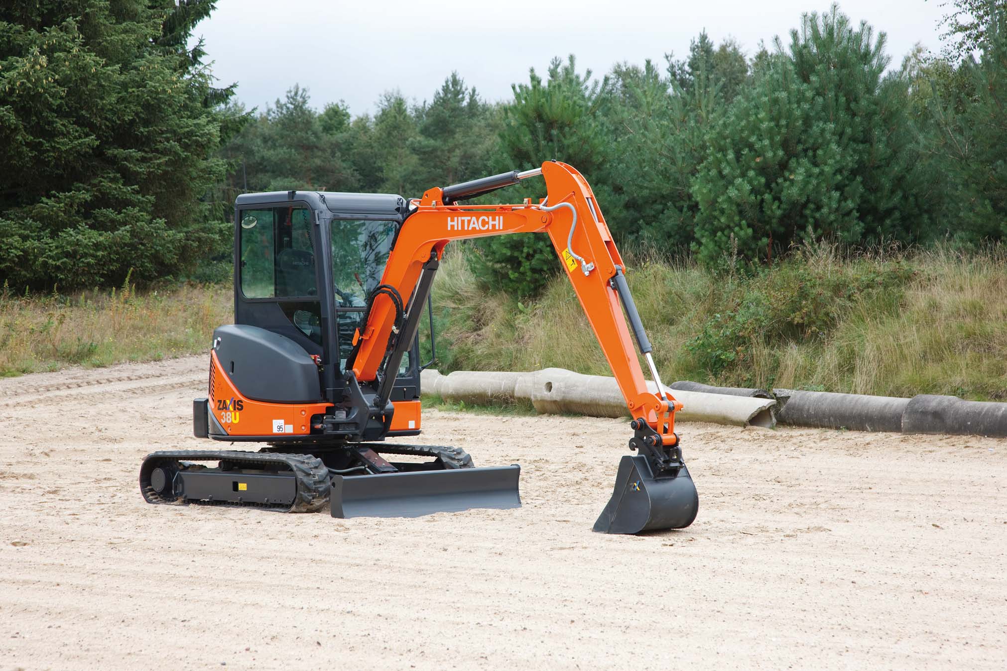 Hitachi ZX 38 U 3 excavator specs (2010 