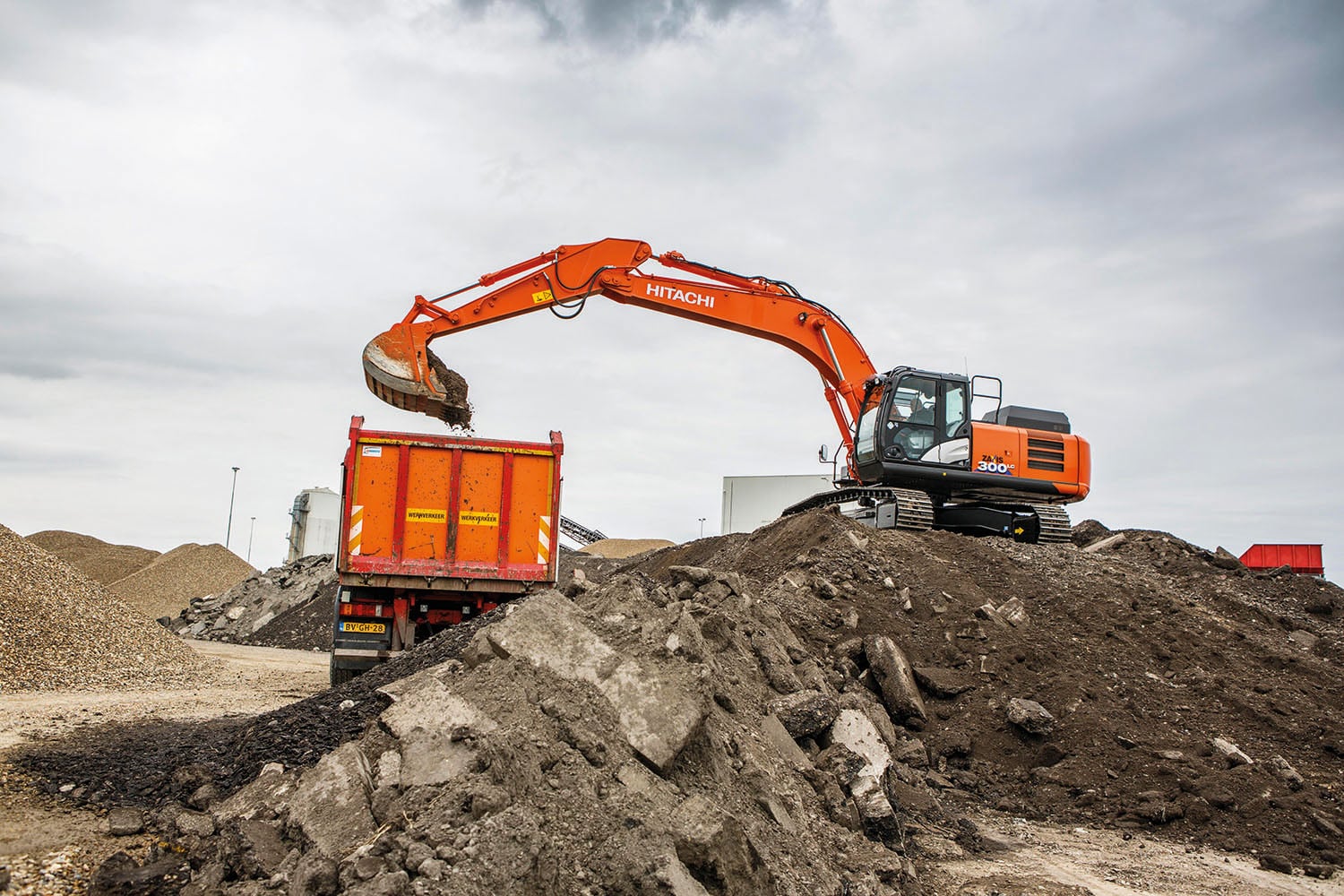 Hitachi ZX300LC-6 Teknik Özellikler ve Veriler (2016-2021