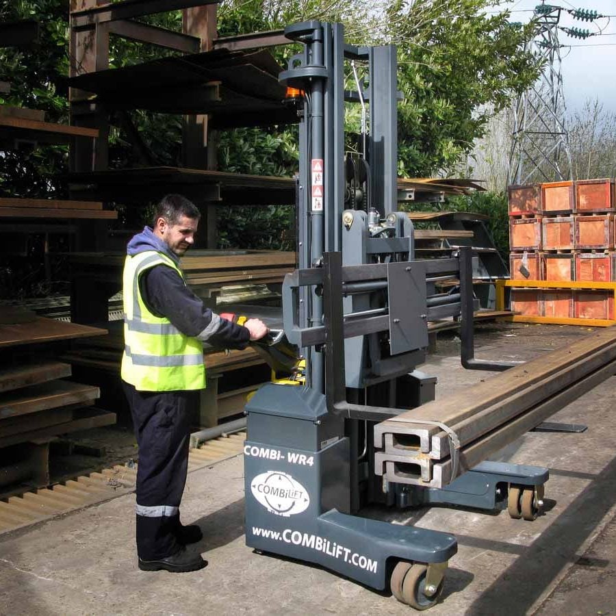 CombiLift Combi 1500 WR 4 diesel forklift specs (2017 2023) Lift