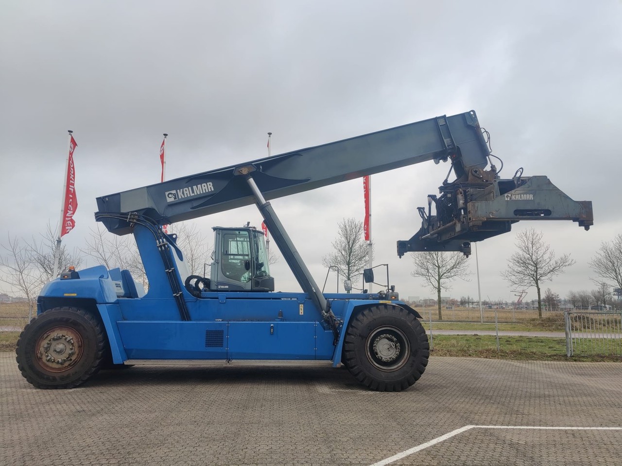 Kalmar DRG45070S5X reach stacker specs [(yearyear)] LECTURA Specs