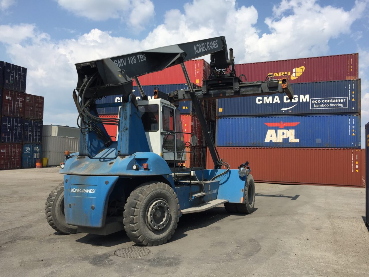 Konecranes SMV 108 TB 6 reach stacker specs [(yearyear)] LECTURA Specs
