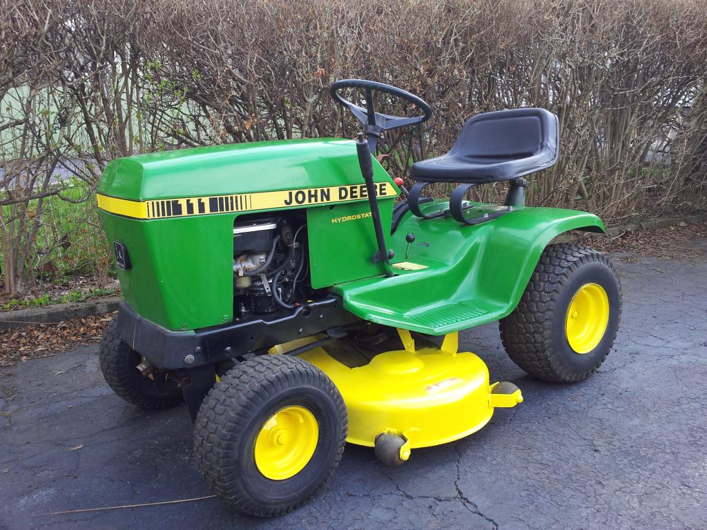John Deere 111 Lawn Tractor 1979 1985 Specifications LECTURA Specs