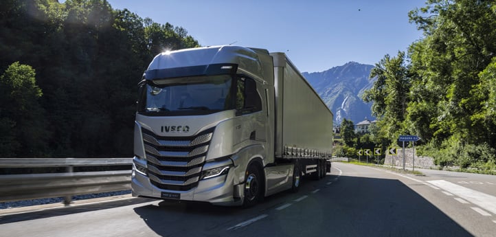 Iveco S-WAY AD260S46Y/FS (2022 - 2025) Truck Specs & Dimensions