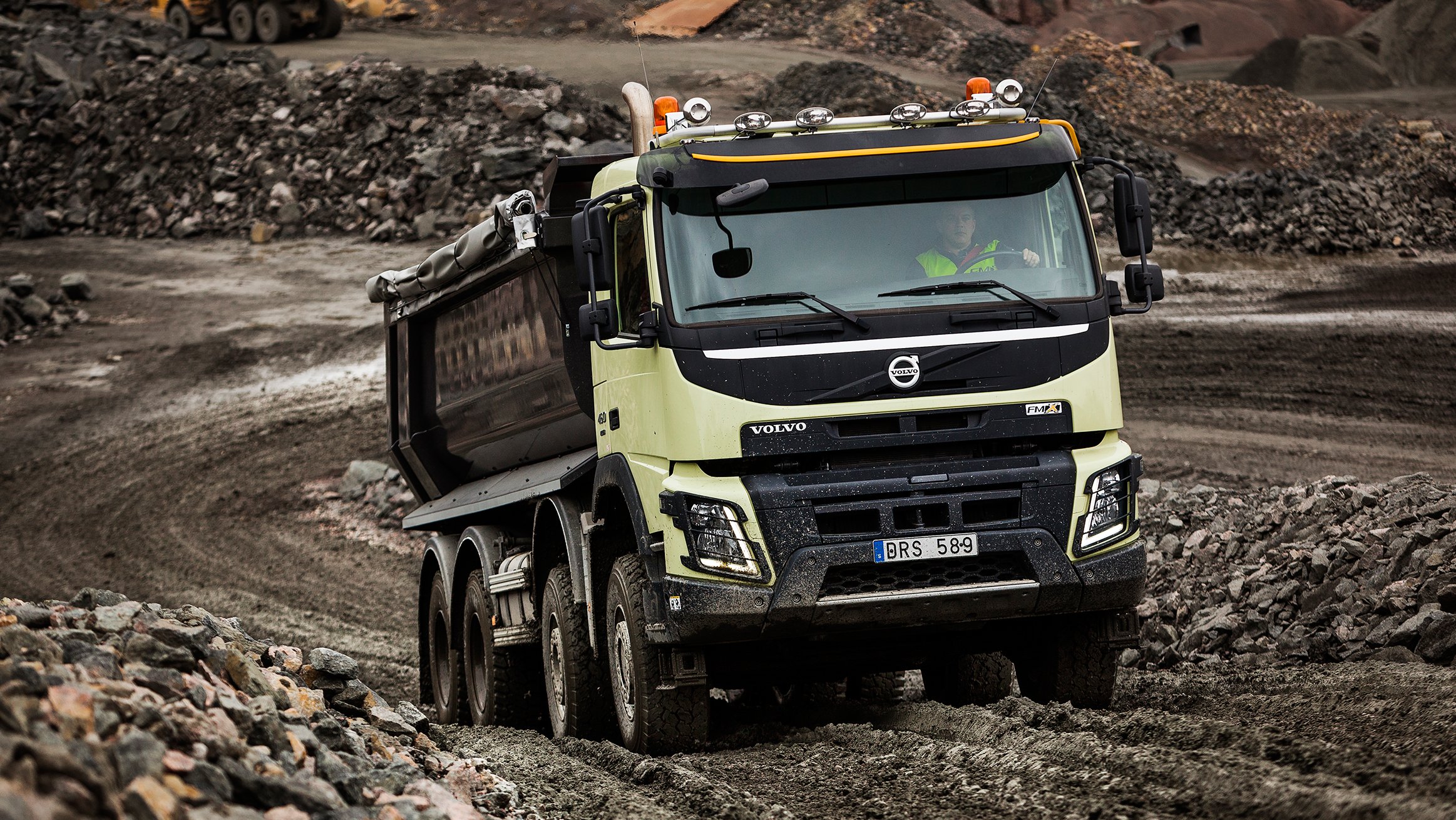 Volvo FMX 6x6 on snow 