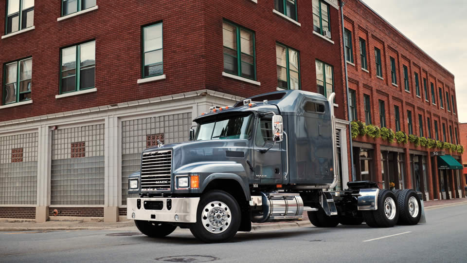 mack pinnacle specs