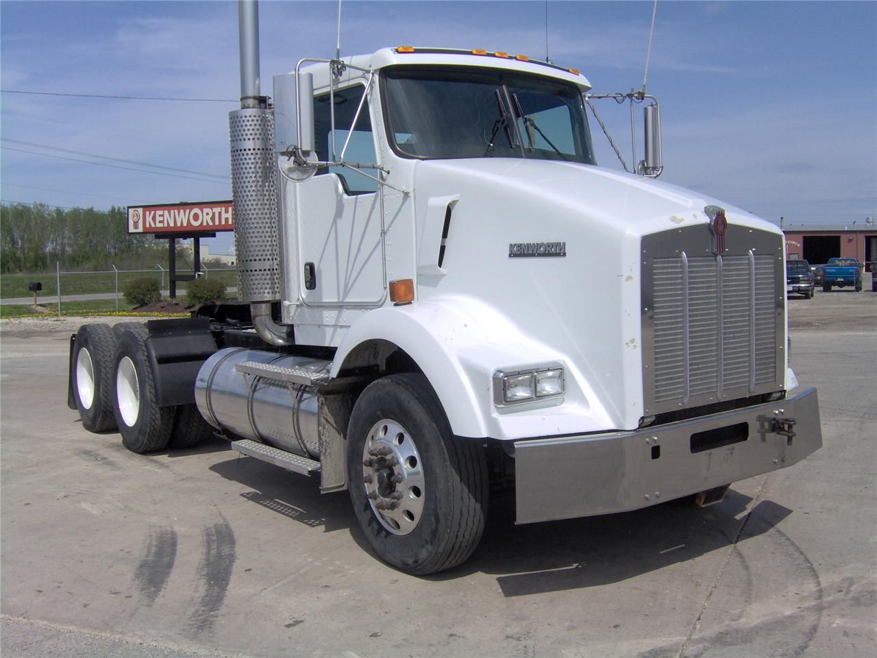 Kenworth T800 Aerodyne 62” ISM 6x4 (1986 2025) Truck Specs LECTURA