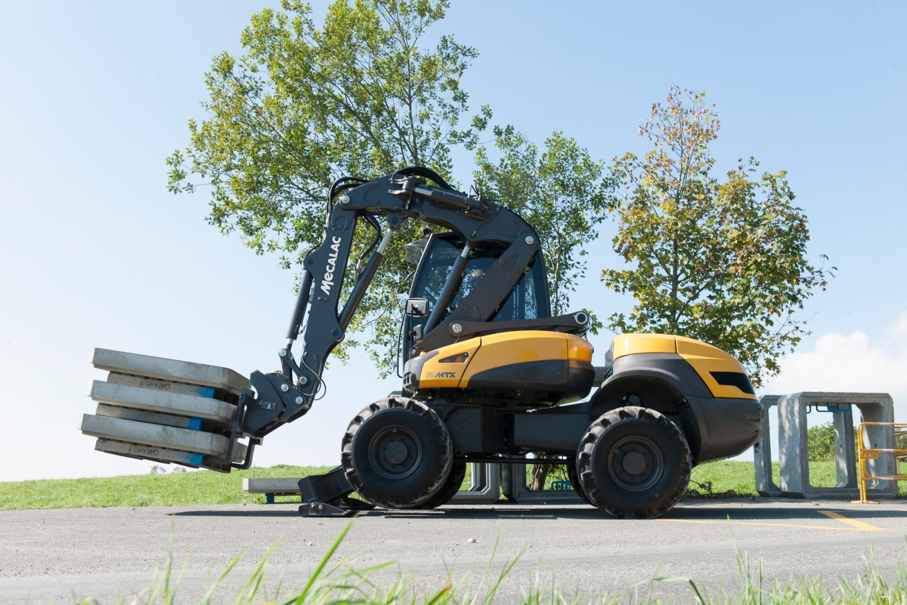 Mecalac 12 MTX excavator specs (2015 2016) Diggers LECTURA Specs