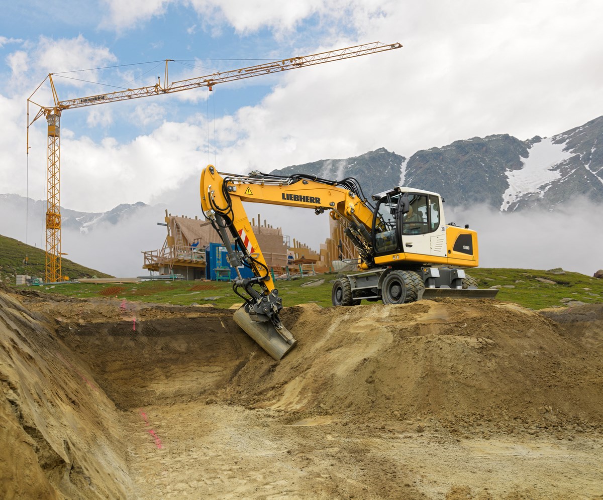 Liebherr A 916 Litronic excavator specs (2017 - 2025