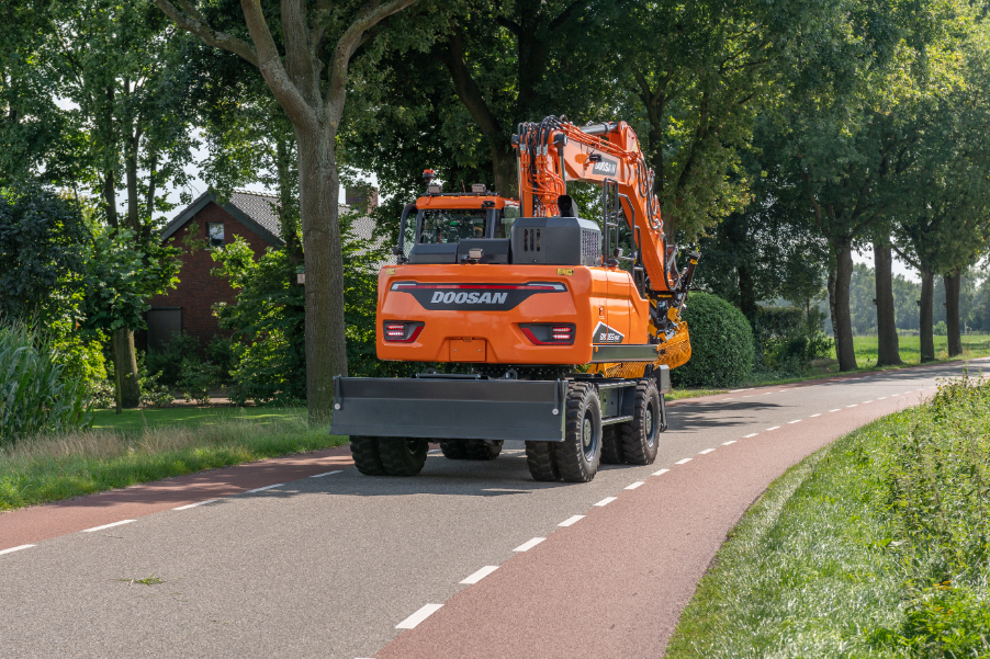 Doosan DX165WR-7 excavator specs (2021 - 2023) | Diggers