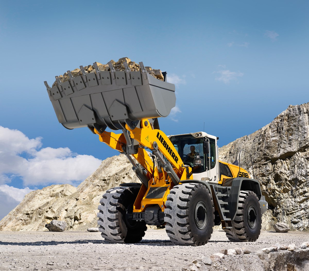 Liebherr L 586 XPower Wheel Loader Specs & Dimensions (2019 - 2026