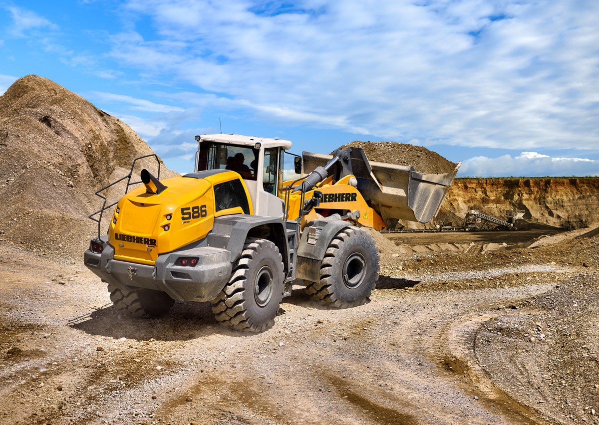 Liebherr L 586 XPower Wheel Loader Specs & Dimensions (2019 - 2025