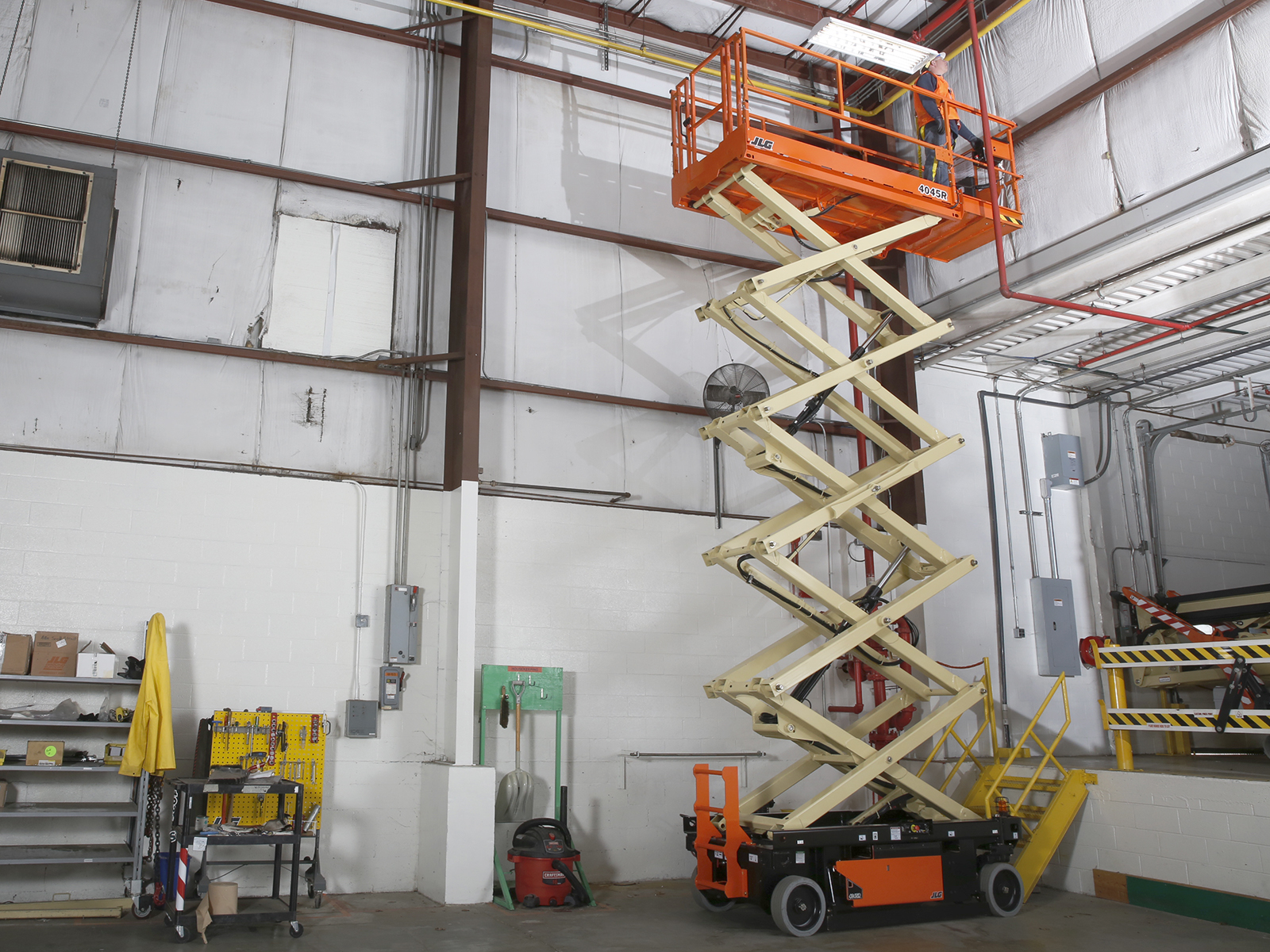 JLG R4045 Specs (2017 2023) Wheeled scissor lifts LECTURA Specs